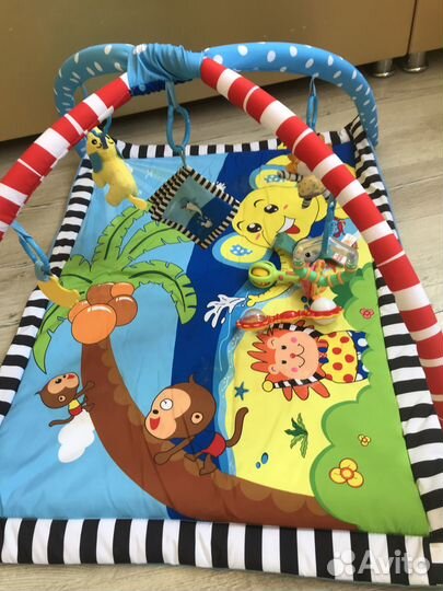 Развивающий коврик