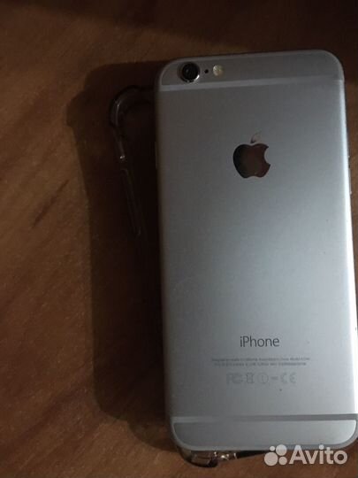 Телефон iPhone 6