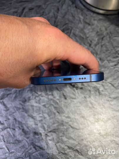 iPhone 12, 64 ГБ