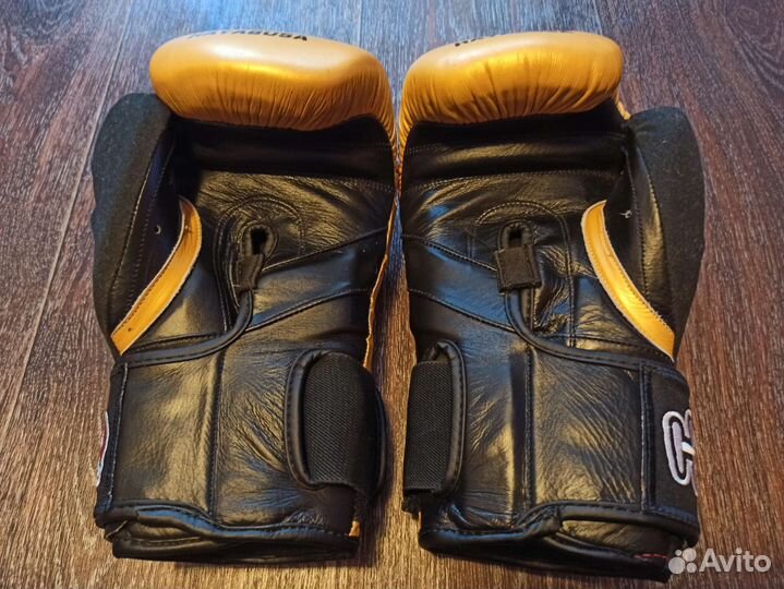 Боксерские перчатки 12 oz