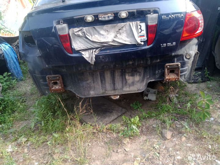 Панель задняя. Hyundai Elantra XD.Хетчбек