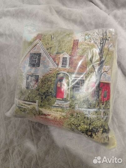 Подушки гобеленовые 2 шт новые