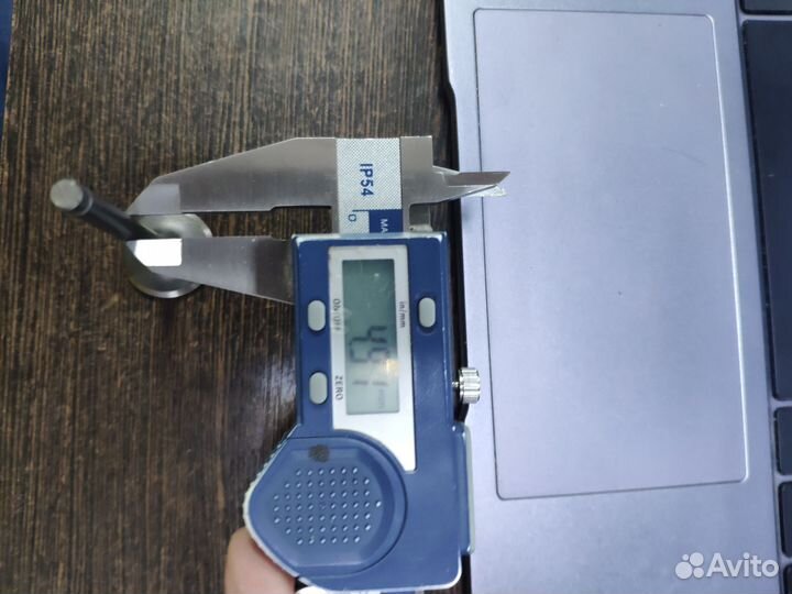 Клапаны впуск+выпуск YX140 (W063)