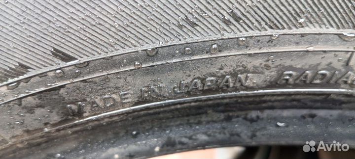 Yokohama dB Decibel E70 215/55 R17