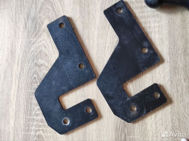 Фаркоп на Kia Rio и Hyundai Solaris