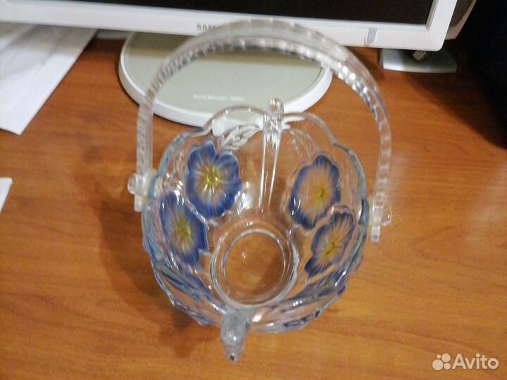 Ваза корзинка цветное стекло