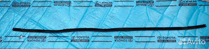 Уплотнитель капота Ленд Крузер 100 Оригинал 98-07