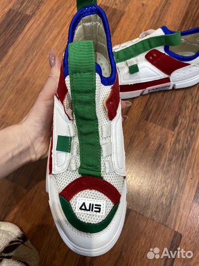 Продам кеды 35 размер