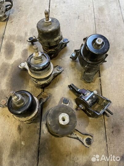 Подушка двигателя Toyota Highlander 3