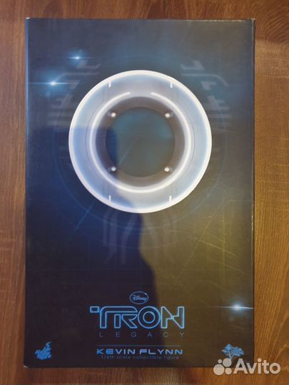 Hot toys MMS144 kevin flynn tron: Legacy