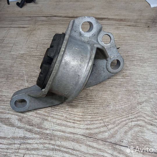 Сайлентблок задней балки Chevrolet Cruze 2 2018