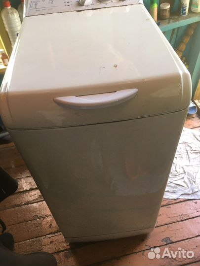 Стиральная машина с вертикальной загрузкой