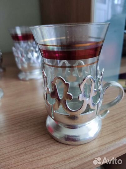 Набор стаканов в подстаканниках