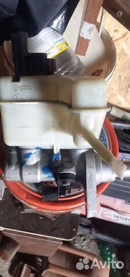 Главный тормозной цилиндр фольцваген B6