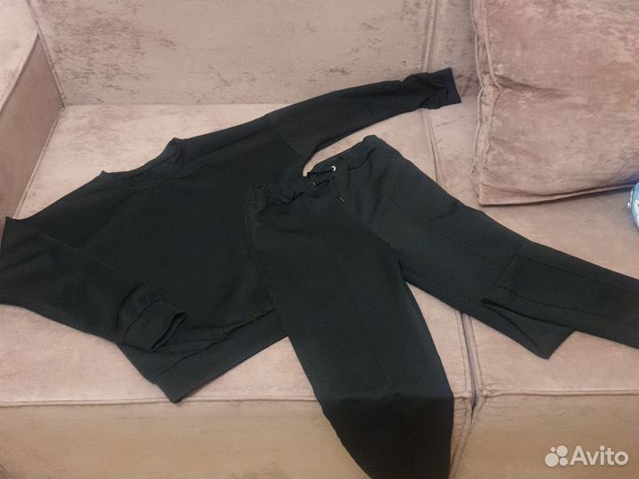 Костюм женский