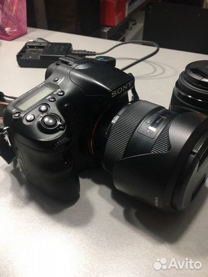 Зеркальный фотоаппарат Sony A77