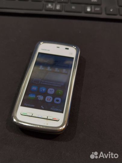 Телефон Nokia 5235