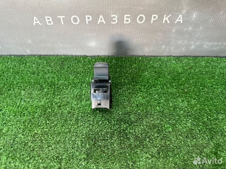 Кнопка стеклоподъемника Kia Rio 3 Ub 11-17 1.4