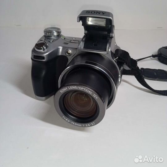 Цифровой фотоаппарат sony