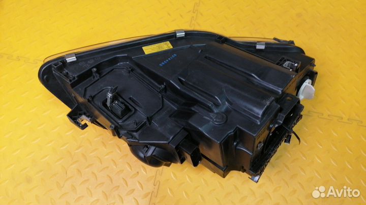 Фара левая A4 (B7) 1511145