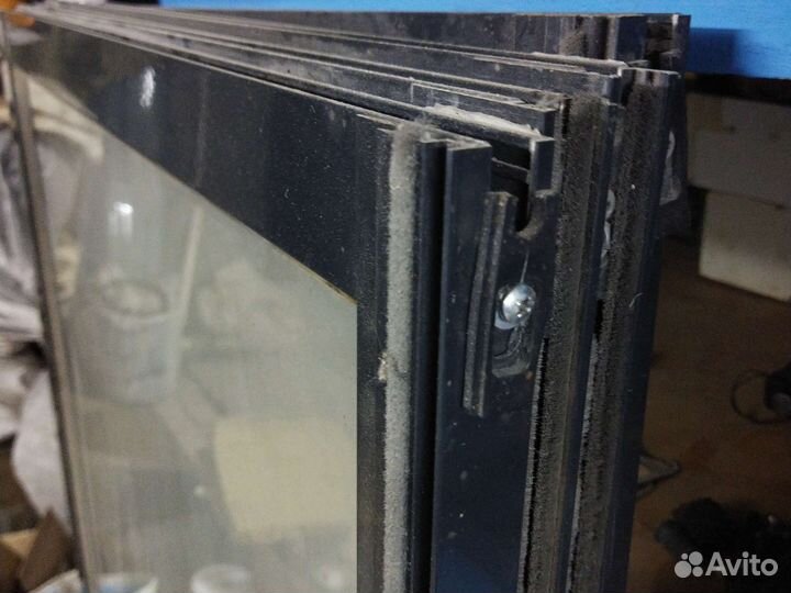 Створки от раздвижных окон на балкон