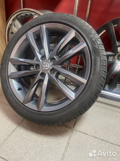 R17 Pirelli Cinturato P7 215/45, PCD 5x100 DIA 57.1