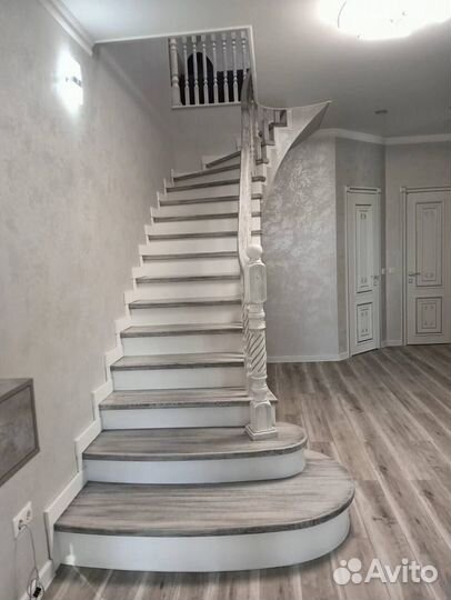 Лестница из Ясеня с-166