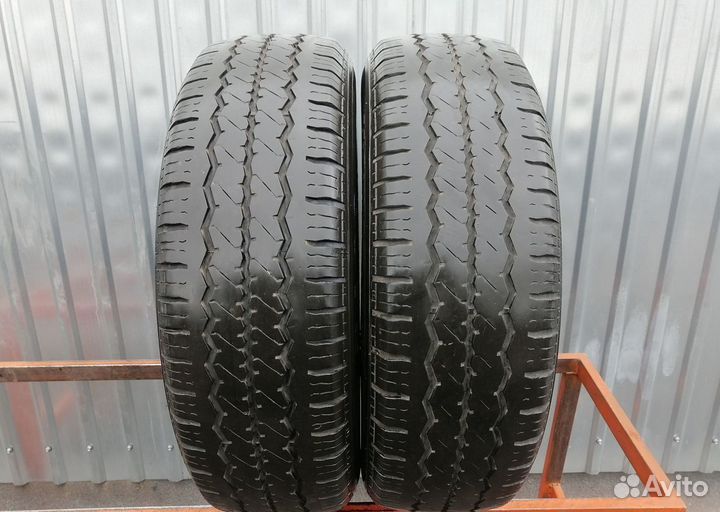 Hankook Radial RA08 215/70 R16C 103T