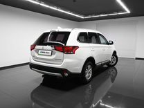 Mitsubishi Outlander 2.0 CVT, 2018, 116 776 км, с пробегом, цена 2 325 000 руб.