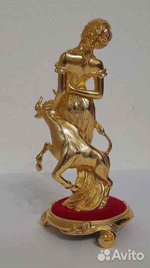 Статуэтка фигурка девушка и бык металл