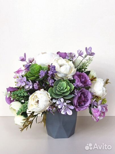 Композиции из искусственных цветов