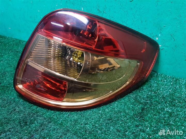 Фонарь задний правый Suzuki SX4 2007