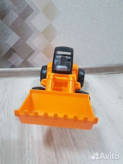 Бульдозер игрушка