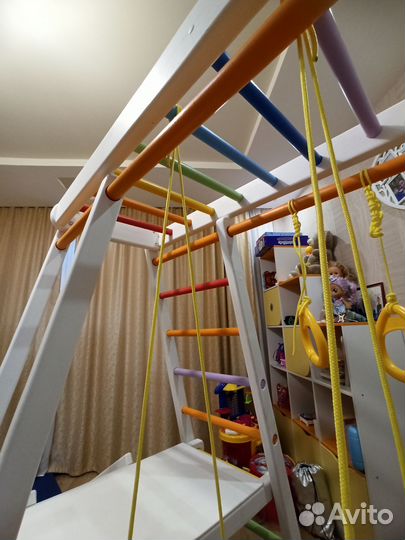 Шведская стенка (детский игровой комплекс)