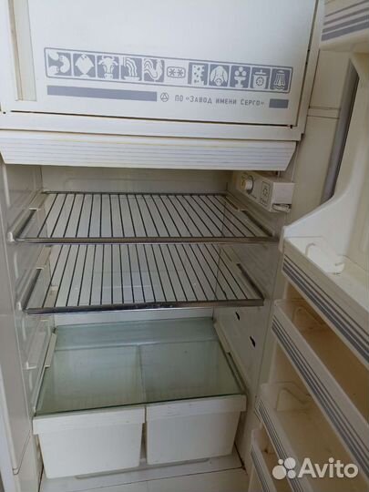 Холодильник свияга СССР