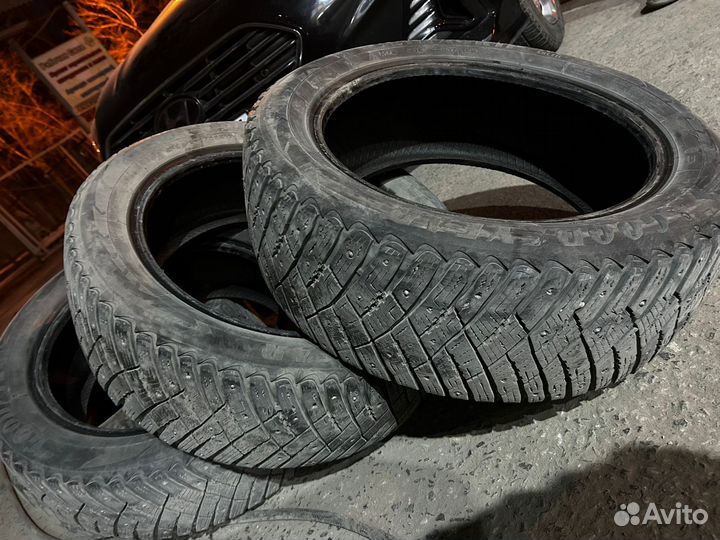 Goodyear Cargo Ultra Grip 215/55 R17