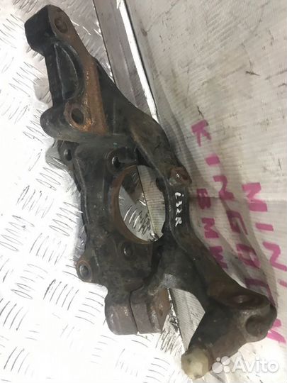 Кулак передний правый Nissan Teana J32 VQ25DE 2012