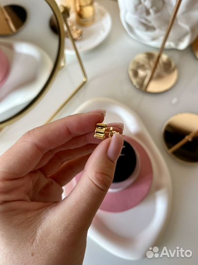 Серьги пусеты celine цвет золото