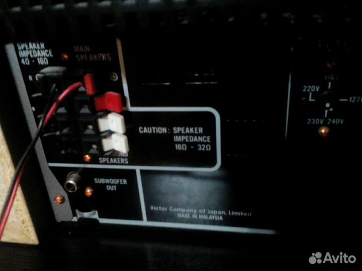 Музыкальный центр с караоке, тумба в подарок