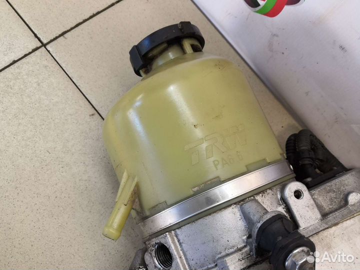 Opel Astra H Насос эгур