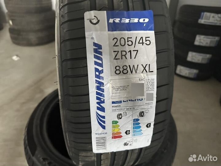 Winrun R330 205/45 R17 88W