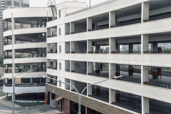 Машиноместо, 14 м²