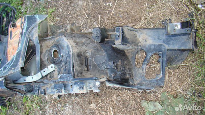 Лонжерон передний правый Peugeot 308