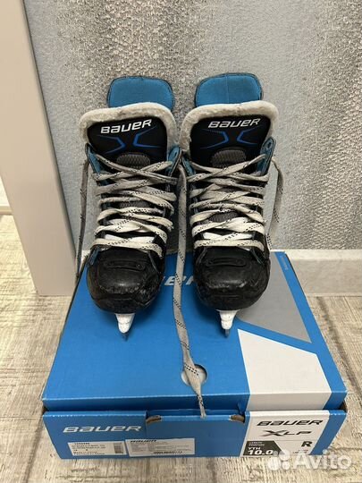 Коньки хоккейные