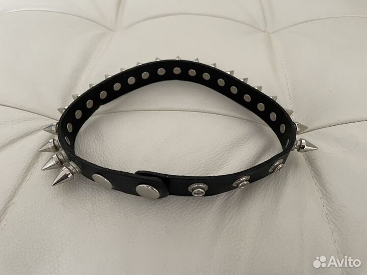 Чокер кожаный с шипами