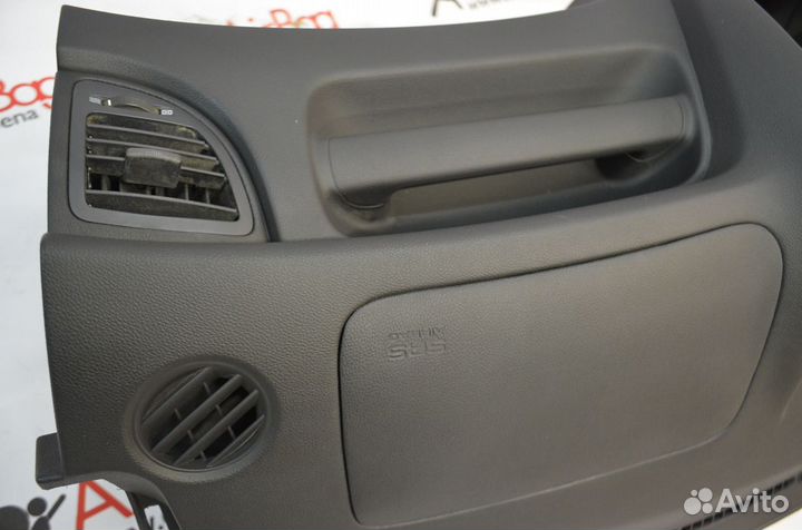 Торпедо панель приборов Kia Sportage 2 2006