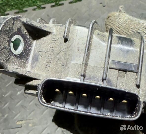 Педаль газа Toyota Prius 1500 2006