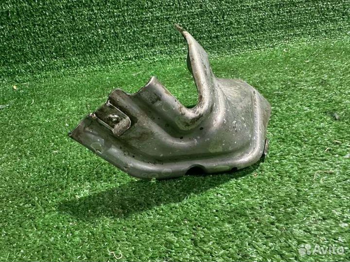 Крепеж кожуха передний левый Bmw 6 E63 2007