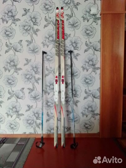 Лыжи беговые женские