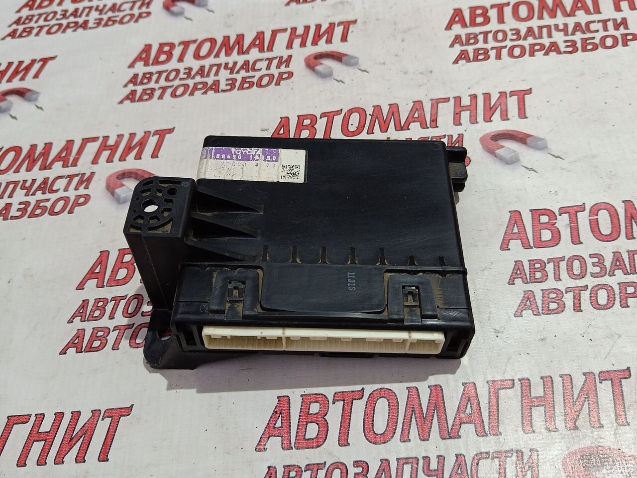 Блок электронный Тойота Королла Е150